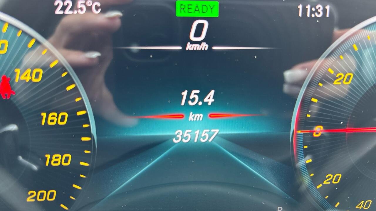 Mercedes EQC 400 AMG LINE 4MATIC - Image 10