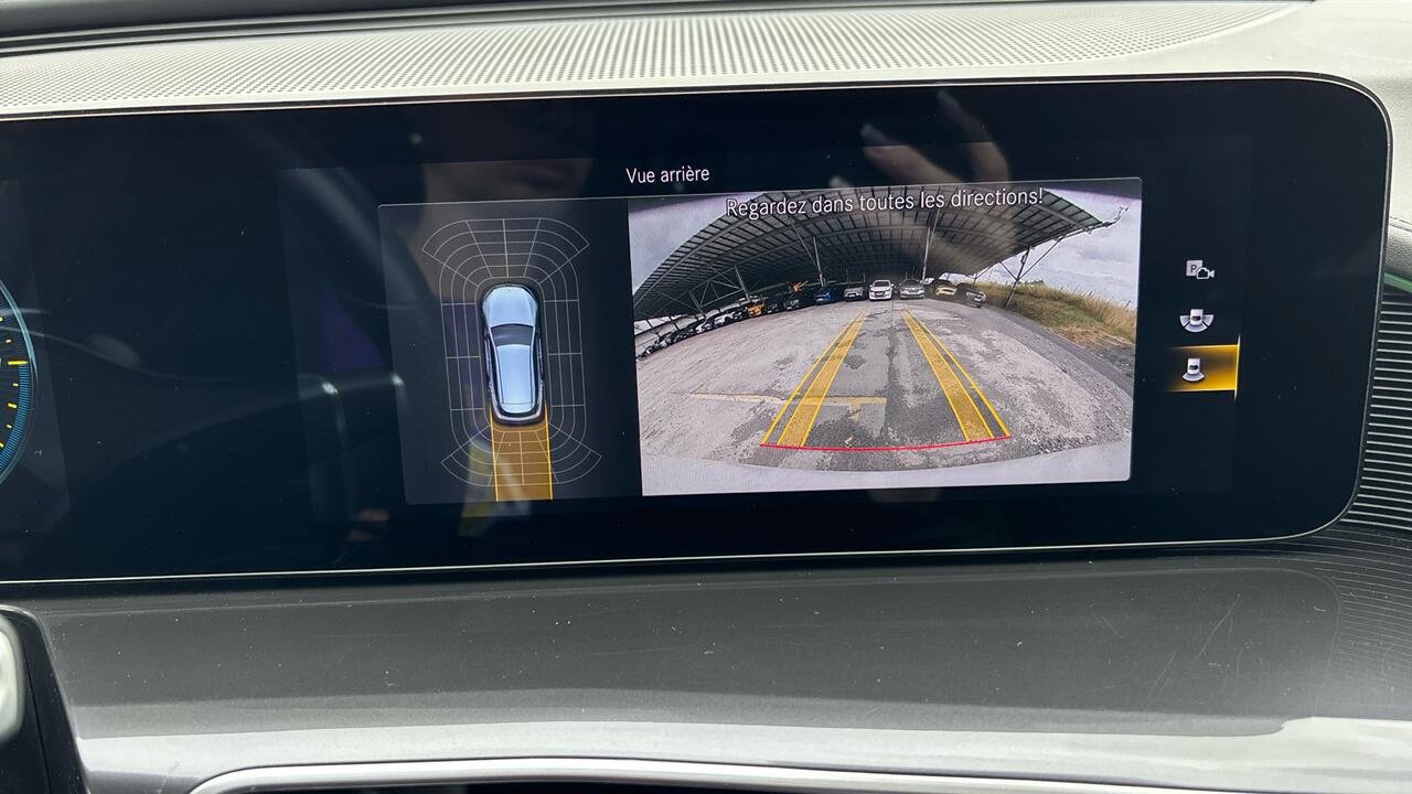Mercedes EQC 400 AMG LINE 4MATIC - Image 16