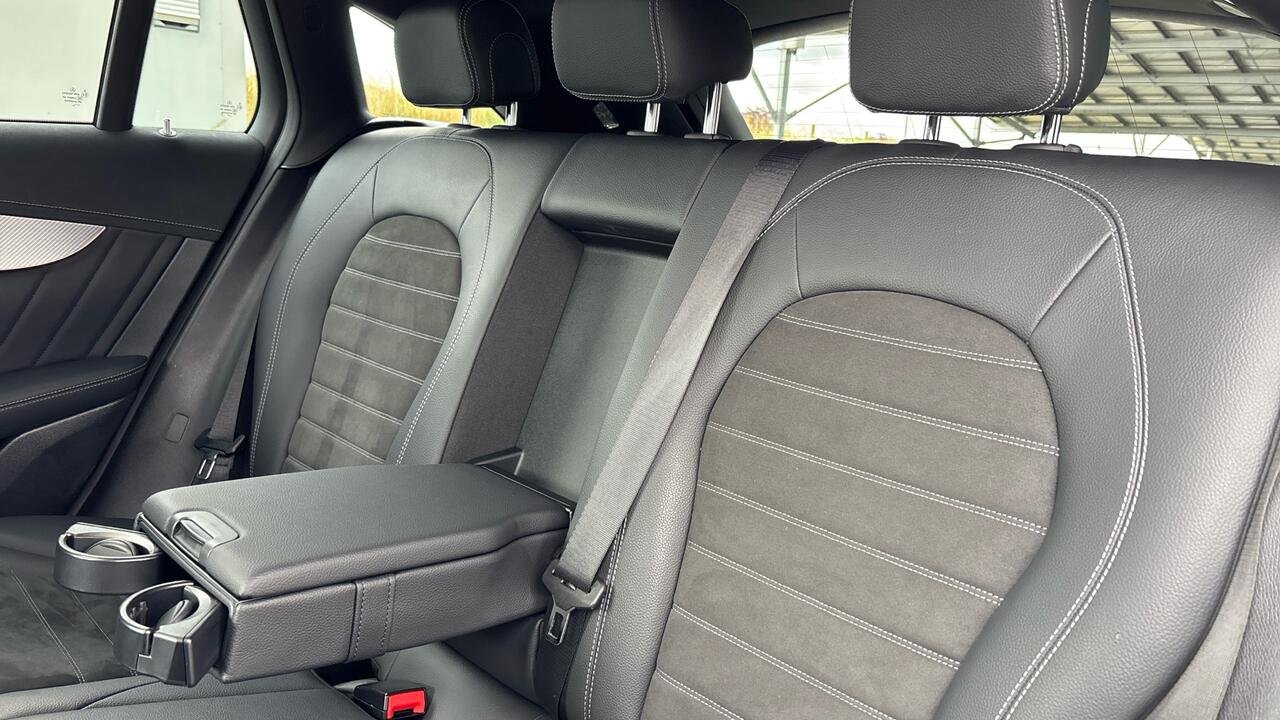 Mercedes EQC 400 AMG LINE 4MATIC - Image 21
