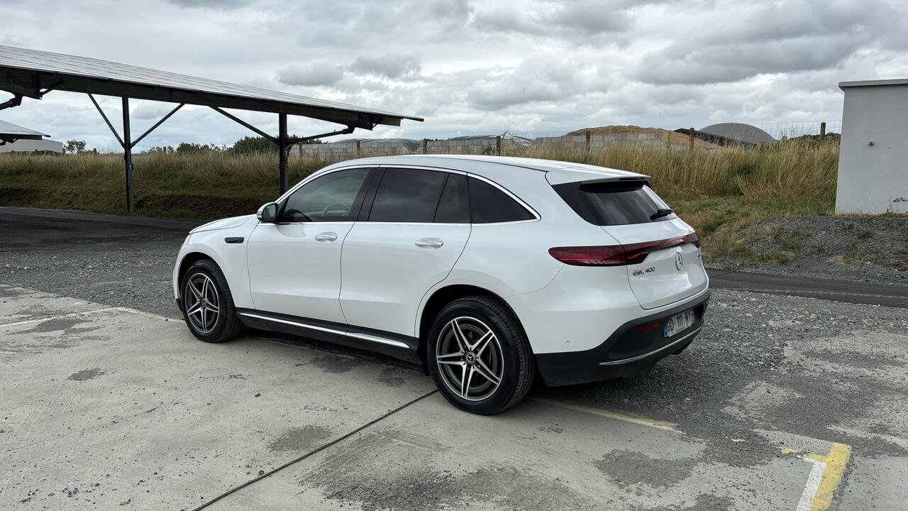 Mercedes EQC 400 AMG LINE 4MATIC - Image 32