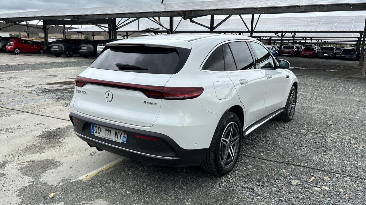 Mercedes EQC 400 AMG LINE 4MATIC - Image 33