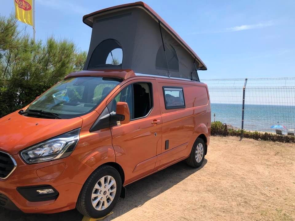 Ford TRANSIT CUSTOM - Image 3