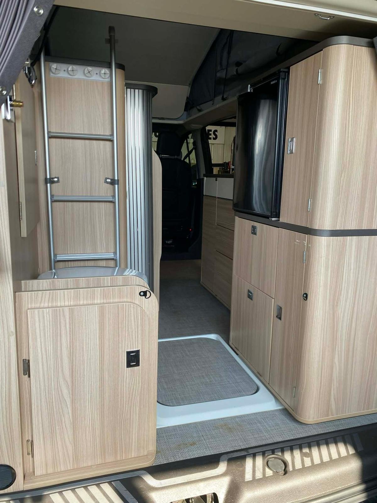 Ford KOMBI TREND BUSINESS - Image 9