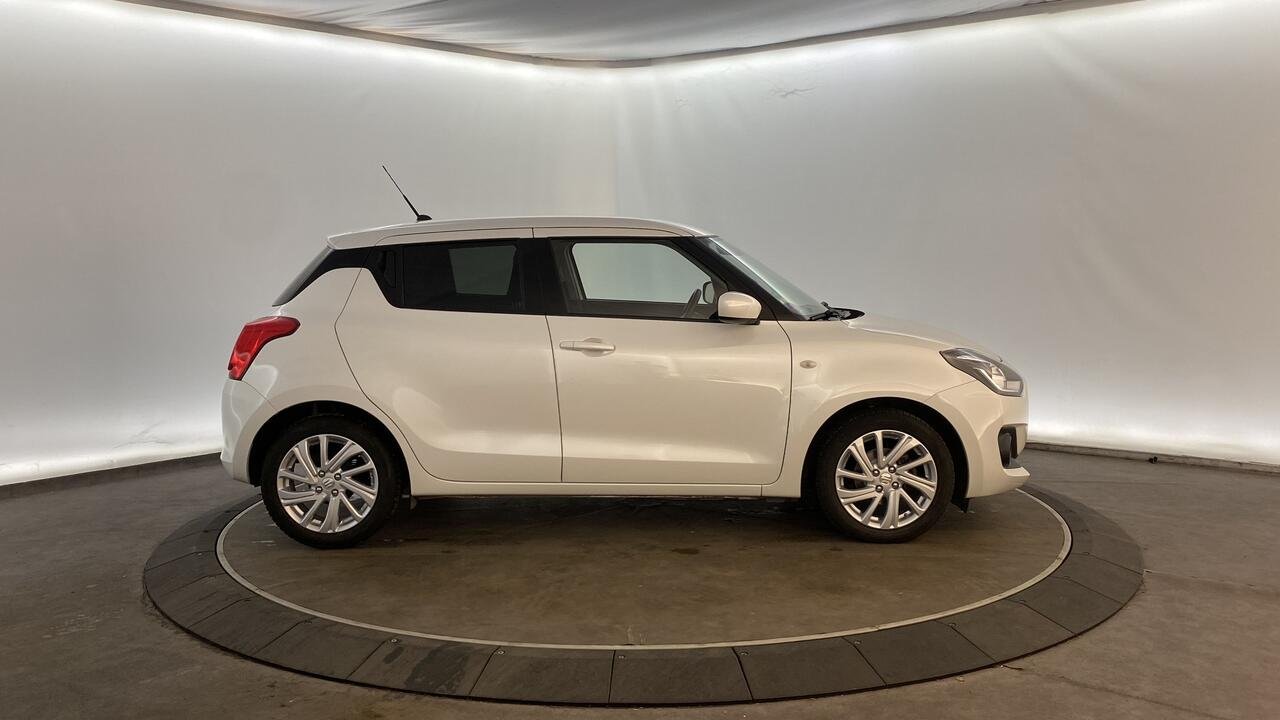 SUZUKI SWIFT PRIVILEGE 1.2 DUALJET HYBRID - Image 4