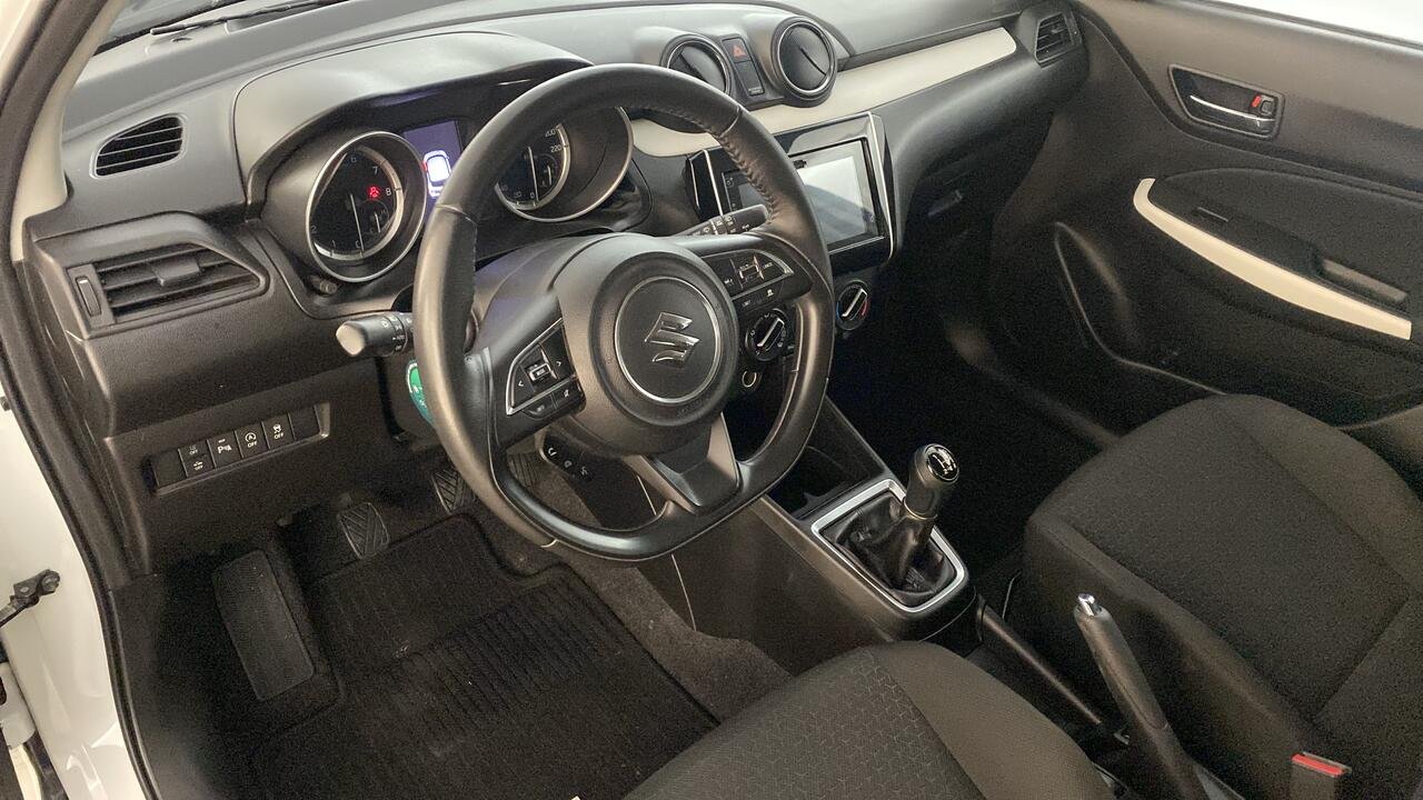 SUZUKI SWIFT PRIVILEGE 1.2 DUALJET HYBRID - Image 9