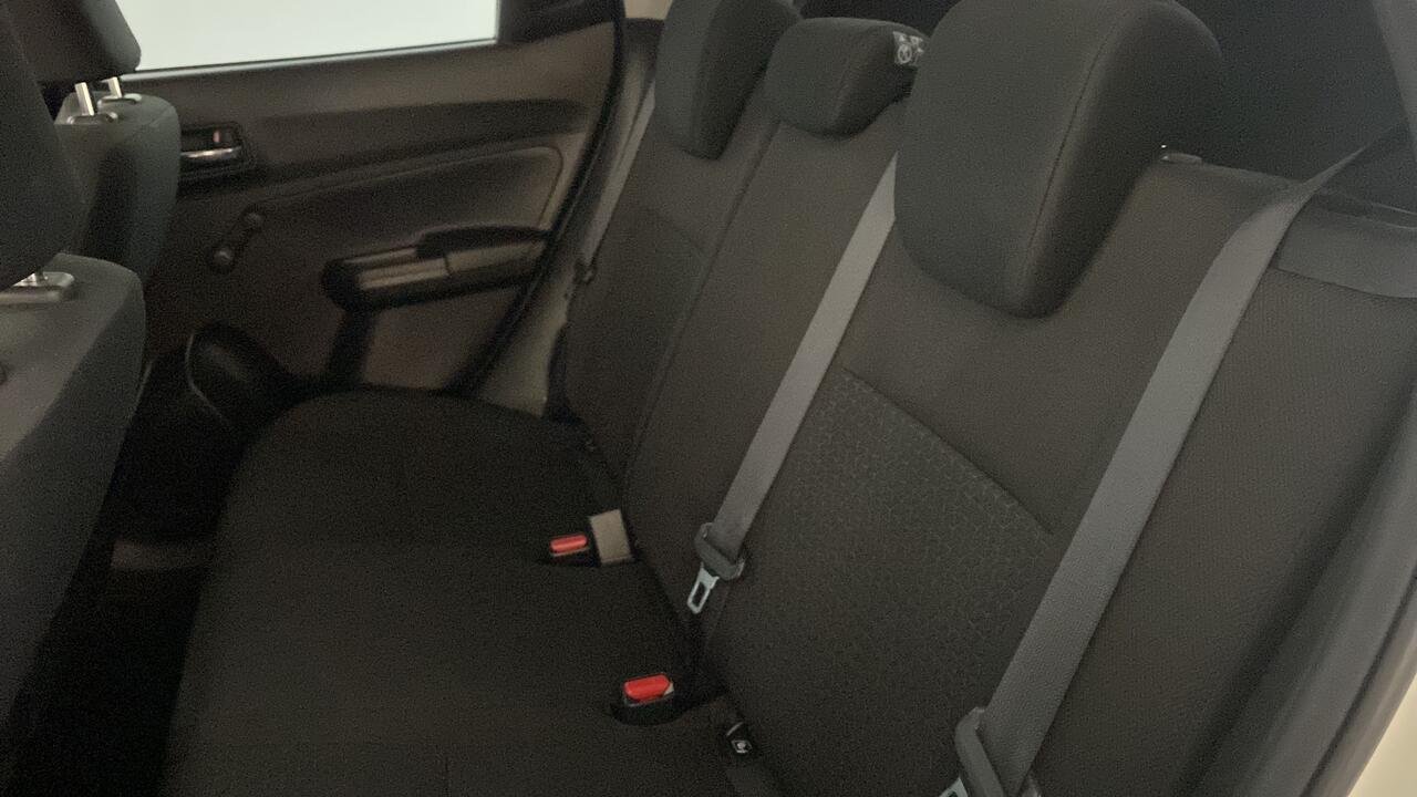 SUZUKI SWIFT PRIVILEGE 1.2 DUALJET HYBRID - Image 12
