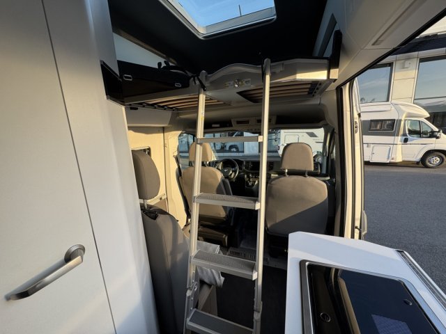 Volkswagen CRAFTER GRAND CALIFORNIA 600 2.0 TDI - Image 6