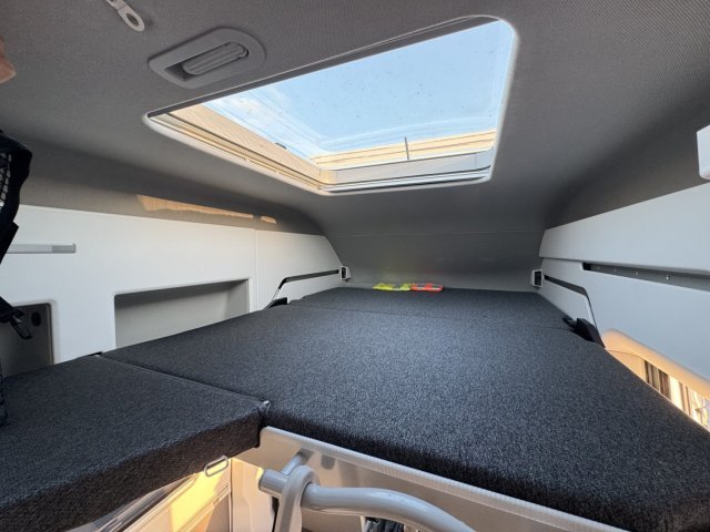 Volkswagen CRAFTER GRAND CALIFORNIA 600 2.0 TDI - Image 13