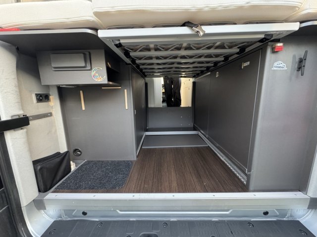 Volkswagen CRAFTER GRAND CALIFORNIA 600 2.0 TDI - Image 19