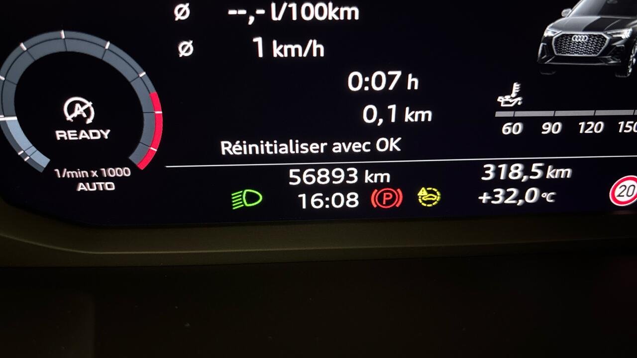 Audi Q3 Sportback 35 TFSI S Line - Image 10