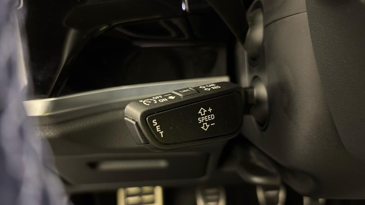 Audi Q3 Sportback 35 TFSI S Line - Image 26