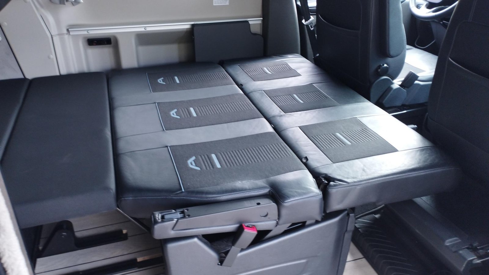 Ford TRANSIT CUSTOM NUGGET PLUS  - Image 13