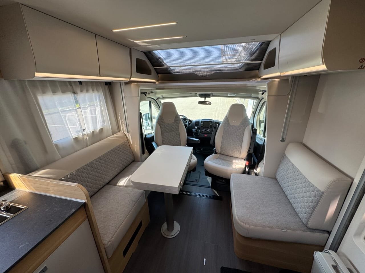 Adria MATRIX 650 DL MATRIX 650 DL 140CV  - Image 4