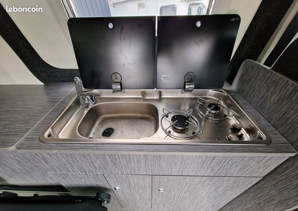 Ford TRANSIT CUSTOM - Image 10