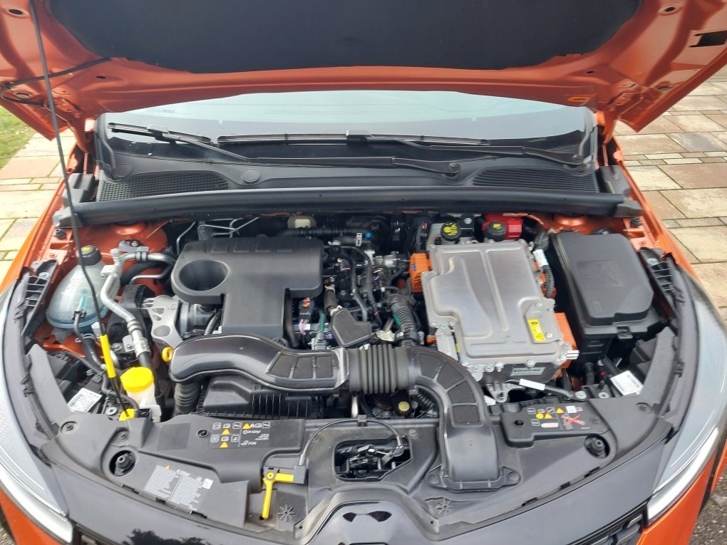 Renault Clio E-Tech 145ch full hybrid - Image 8