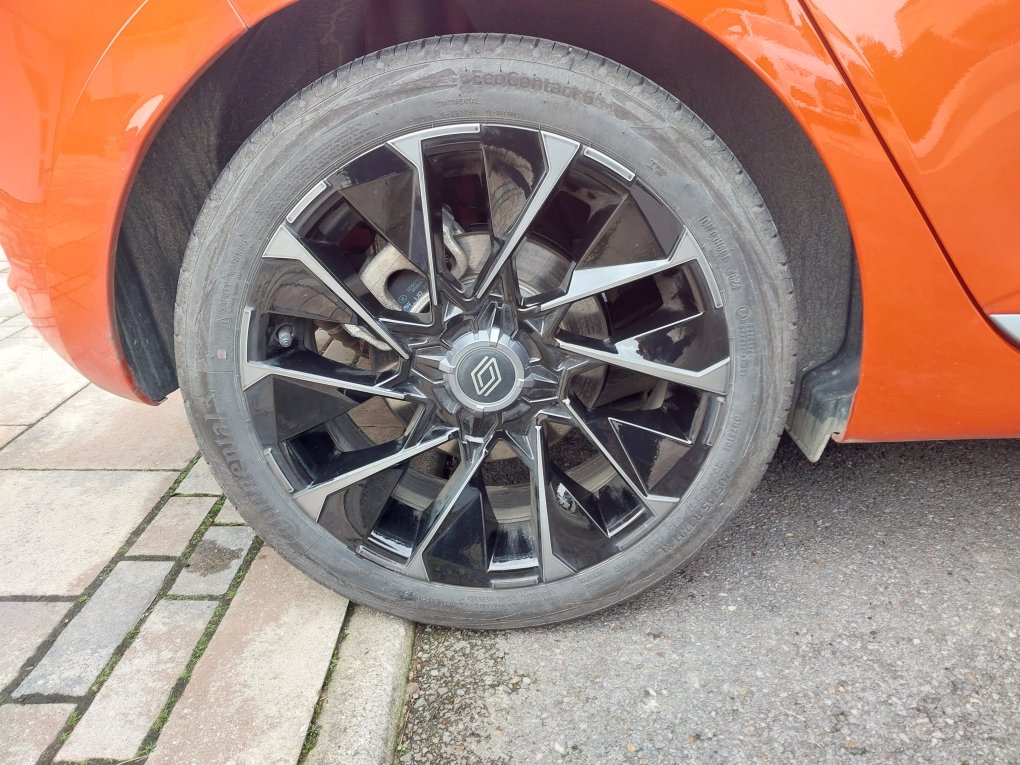 Renault Clio E-Tech 145ch full hybrid - Image 13