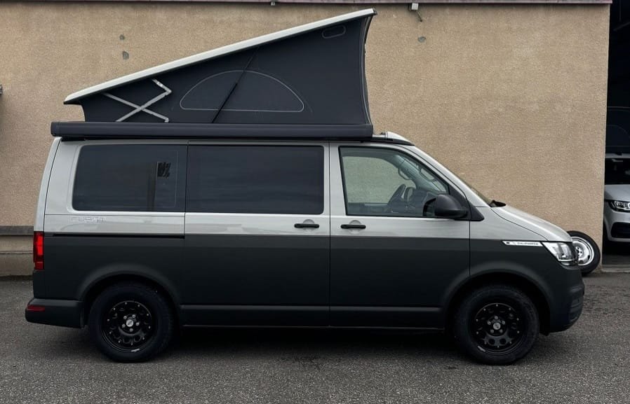 Volkswagen California    California Coast 4 Motion T6.1 - Image 2