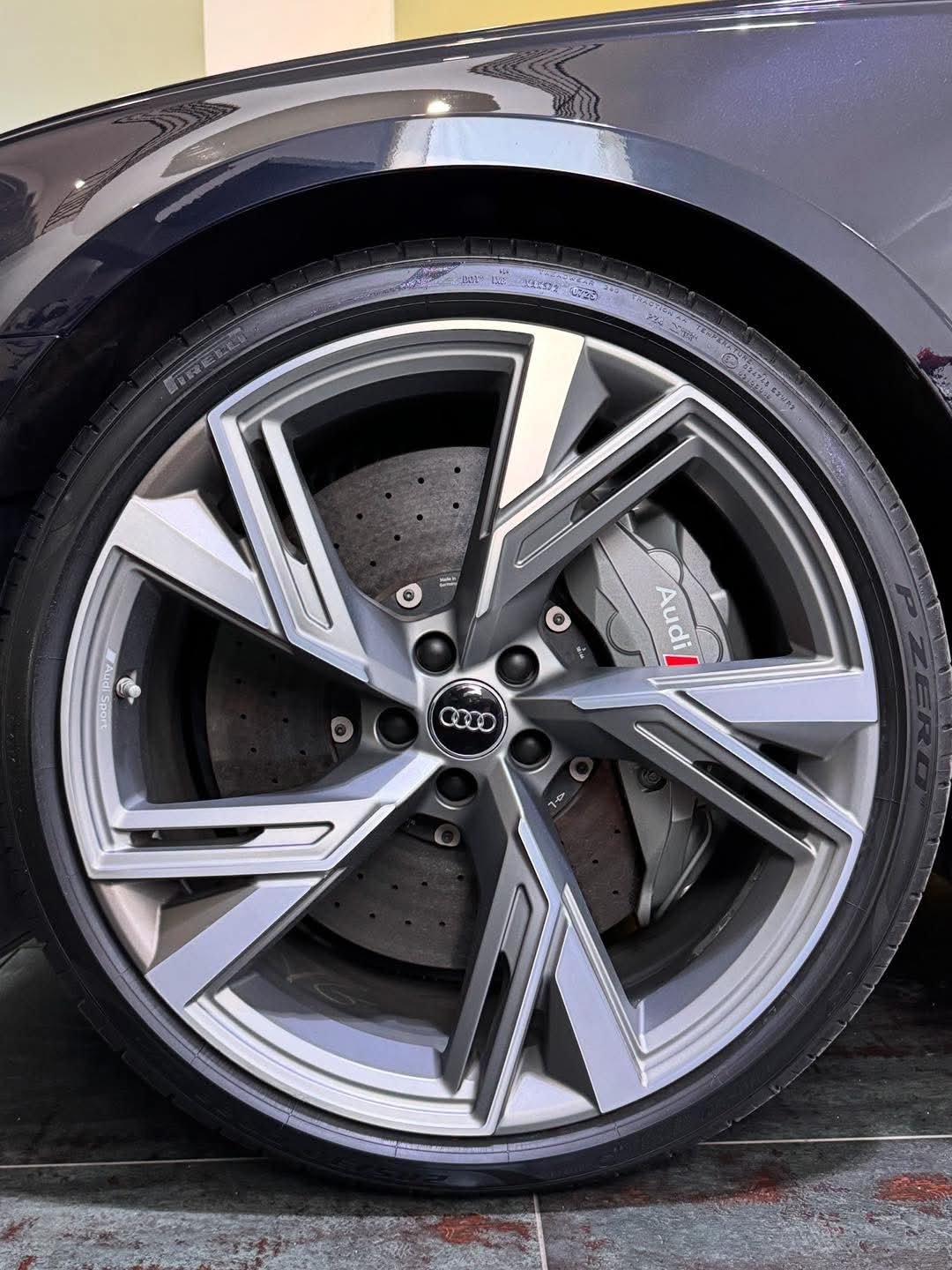 Audi RS6 AVANT 4.0 V8 TFSI QUATRO TIPTRONIC - Image 21