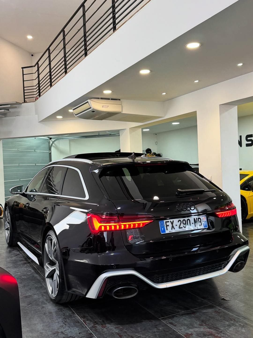Audi RS6 AVANT 4.0 V8 TFSI QUATRO TIPTRONIC - Image 28
