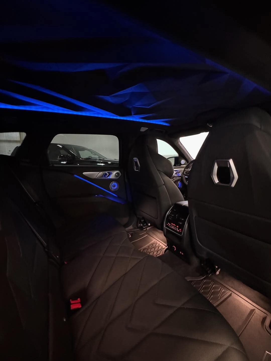 BMW XM 440i 4.4i V8 ACTIVE HYBRID XDRIVE - Image 21