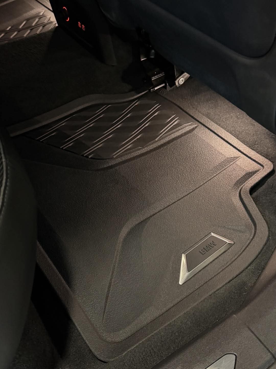 BMW XM 440i 4.4i V8 ACTIVE HYBRID XDRIVE - Image 22