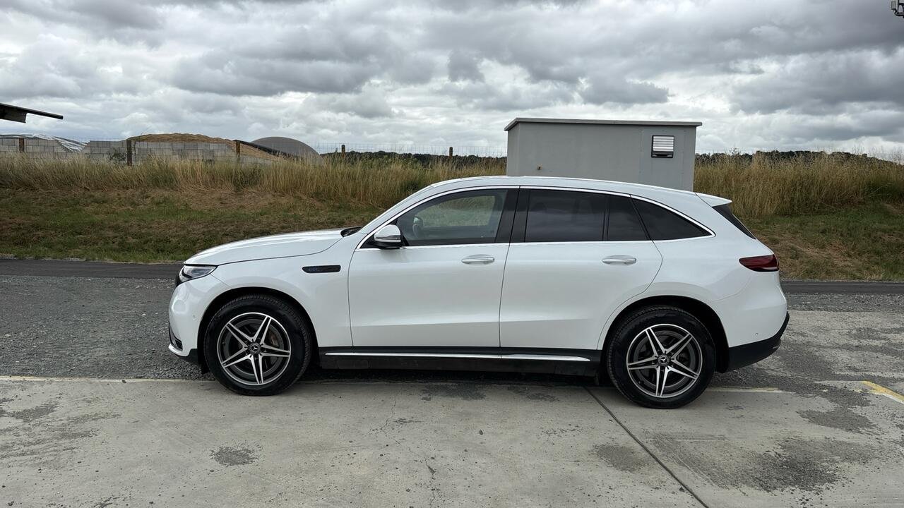 MERCEDES-BENZ EQC  400 AMG LINE 4MATIC   - Image 4