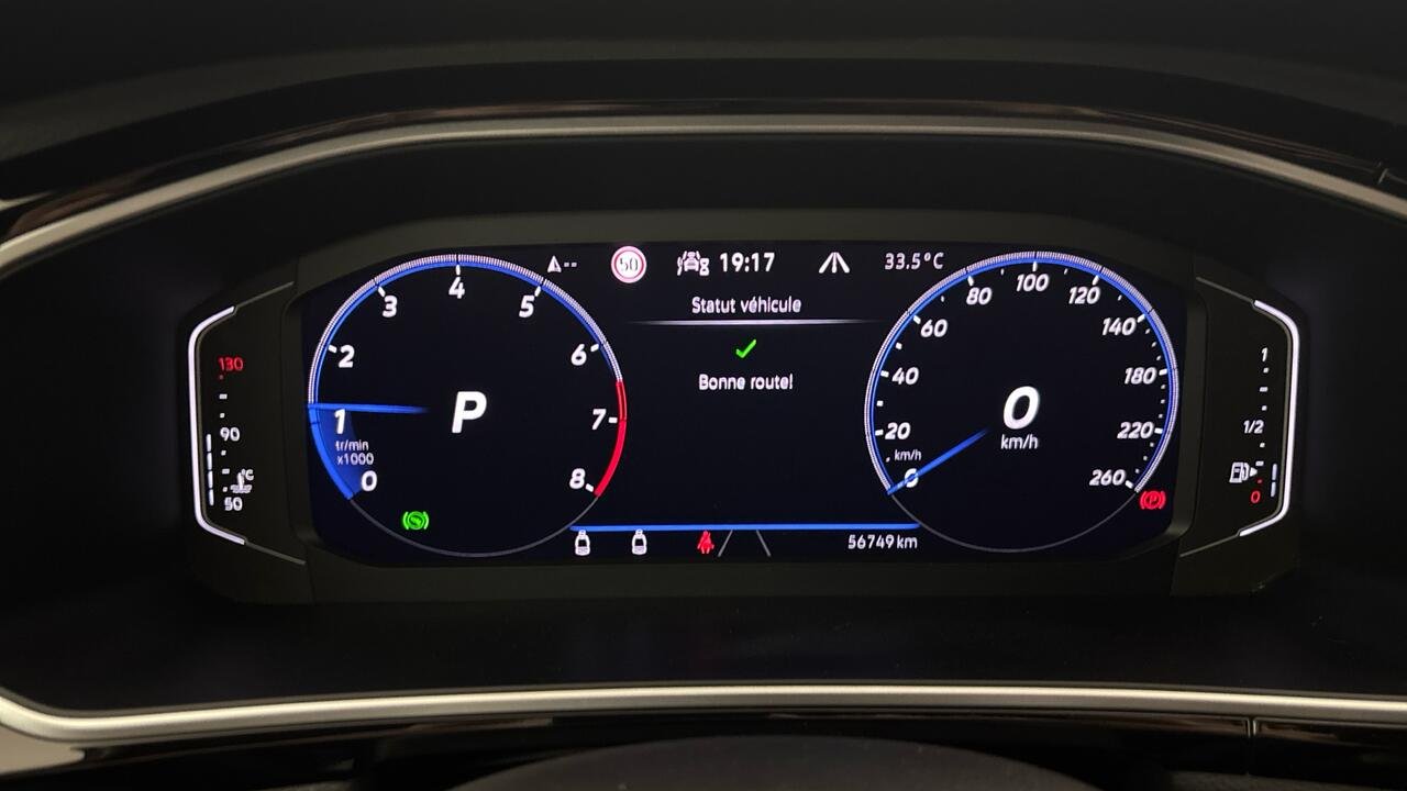Volkswagen T-ROC CAMBRIOLET R-LINE 1.5 TSI 150 BVA7  - Image 11