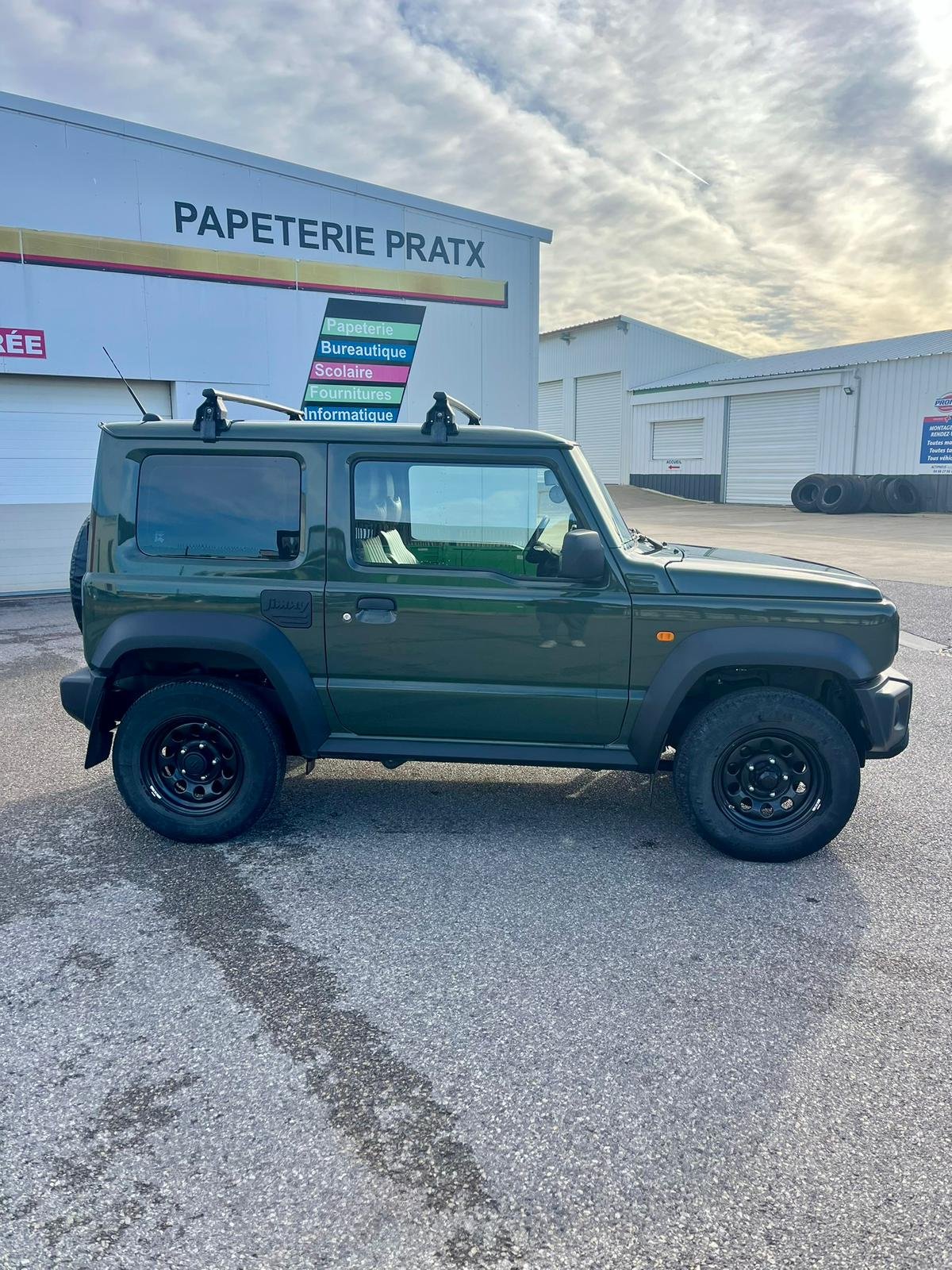SUZUKI JIMNY II 1.5 VVT PRIVILEGE  PRIVILEGE