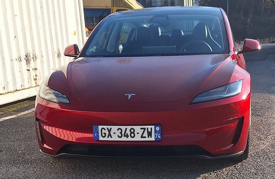 Tesla Model 3 Performance Dual Motor AWD  Performance 