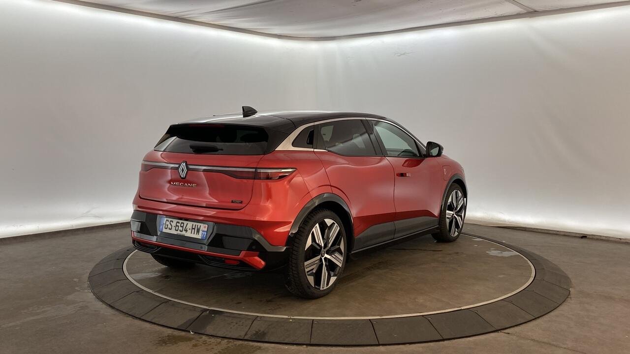 Renault Megane  ICONIC EV60 220 OPTIMUM CHARGE  - Image 18