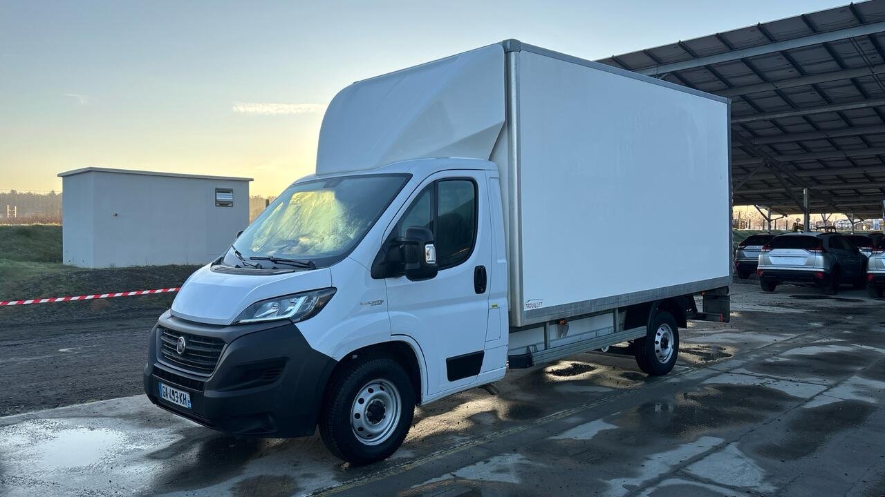 FIAT DUCATO CHASSIS CABINE 35L 2.3 MULTUET 140 BUSINESS  - Image 3