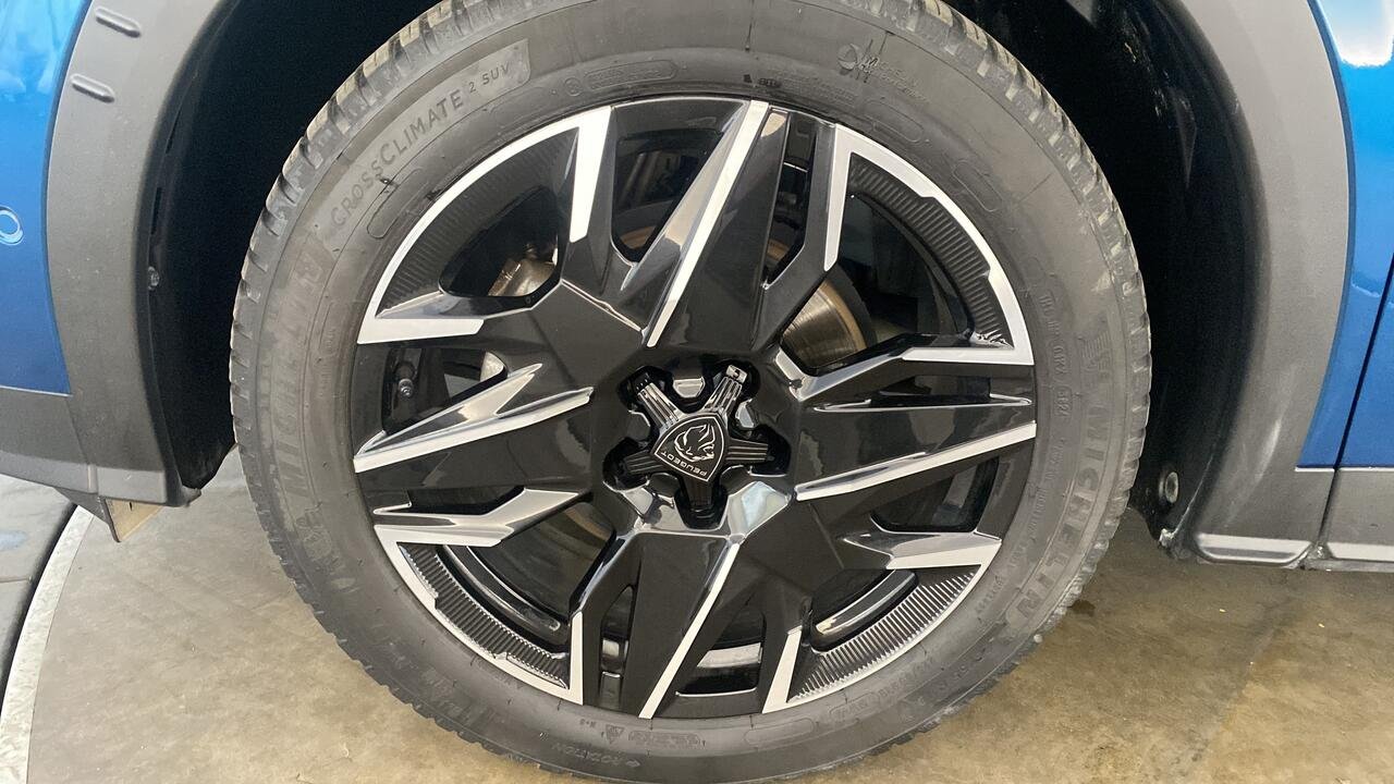 Peugeot 3008 Hybride 136 Allure 1.2 BVA6 - Image 7