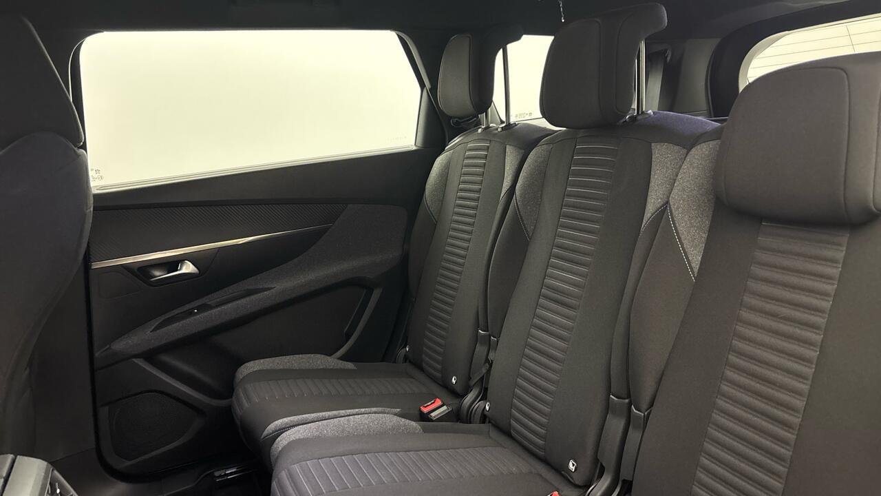Peugeot 5008 Active Pack 1.5 BlueHDi 130 BVA8 7 Sieges - Image 18