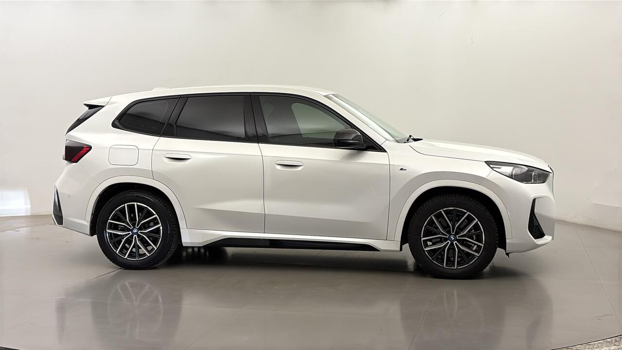 BMW iX1  XDRIVE30 M SPORT 64KWH BVA  - Image 22
