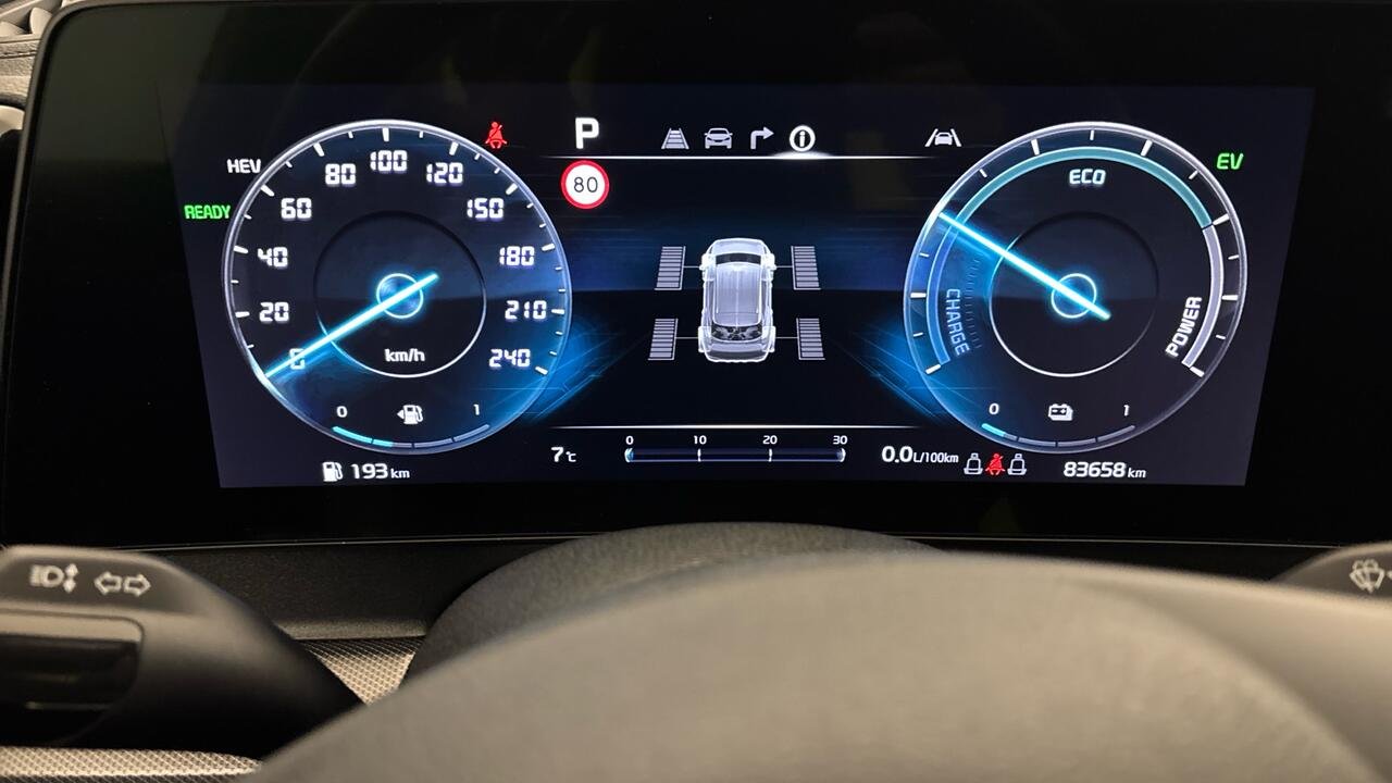 KIA SPORTAGE V DESIGN 1.6 T-GDI 265 PHEV AUTO 4WD - Image 5