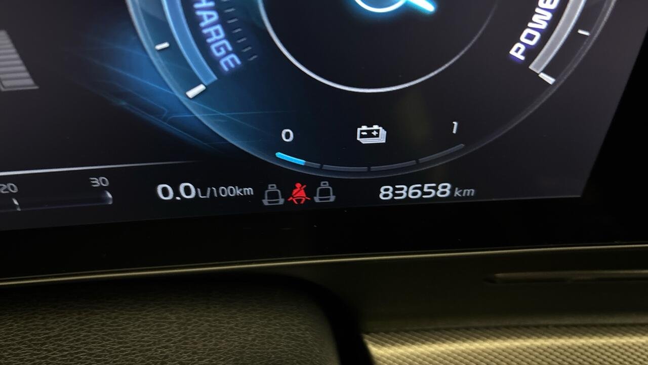 KIA SPORTAGE V DESIGN 1.6 T-GDI 265 PHEV AUTO 4WD - Image 8