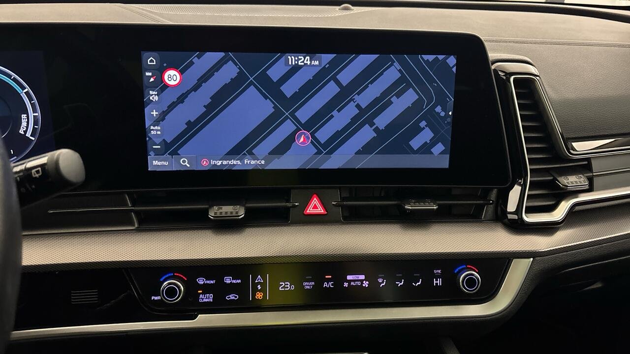 KIA SPORTAGE V DESIGN 1.6 T-GDI 265 PHEV AUTO 4WD - Image 9