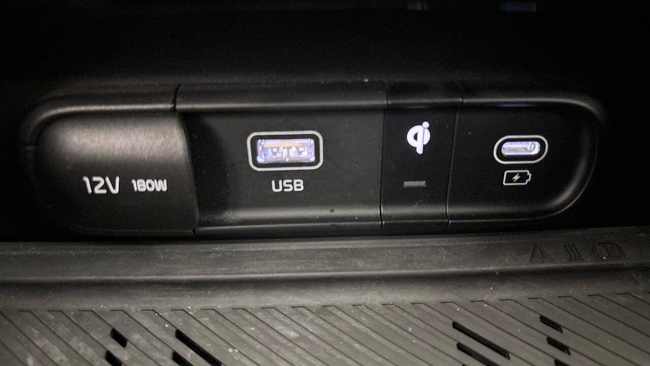 KIA SPORTAGE V DESIGN 1.6 T-GDI 265 PHEV AUTO 4WD - Image 15