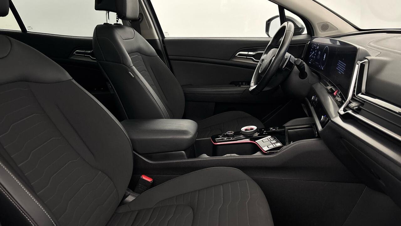KIA SPORTAGE V DESIGN 1.6 T-GDI 265 PHEV AUTO 4WD - Image 19
