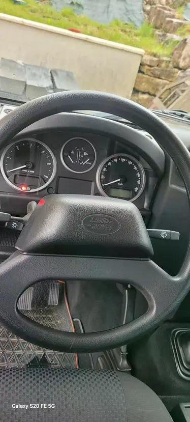 LAND ROVER DEFENDER SE - Image 4