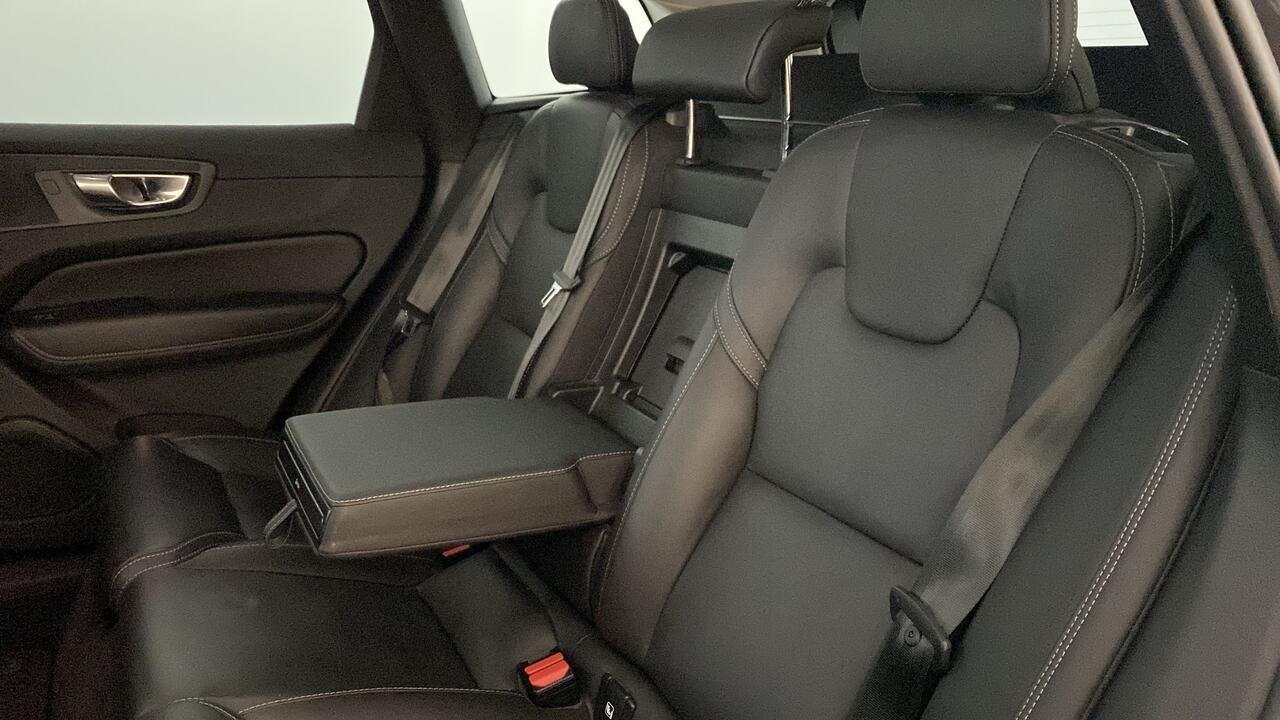 Volvo Volvo XC60 Ultimate Style Dark - Image 17