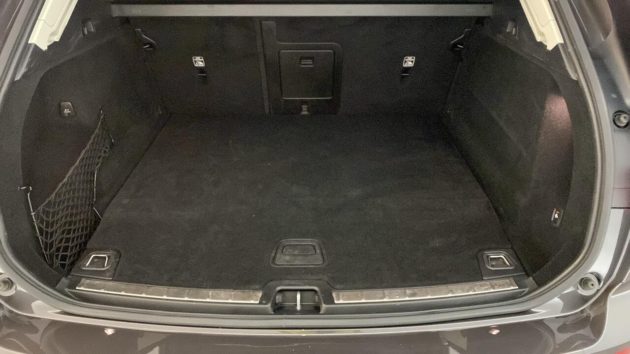 Volvo Volvo XC60 Ultimate Style Dark - Image 18