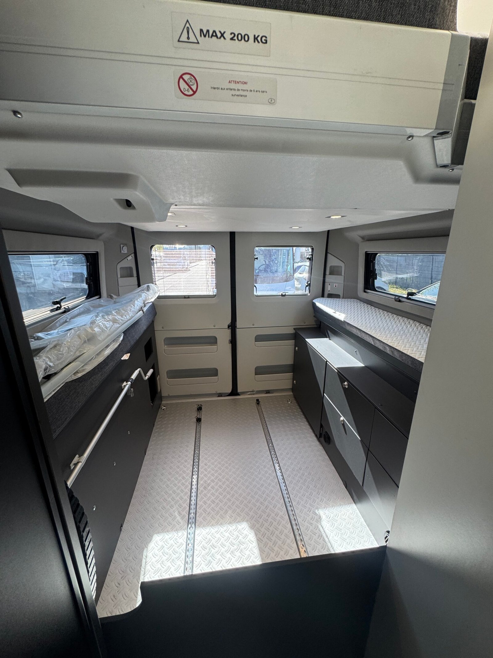 Adria Twin  640 SGX SPORT  - Image 8