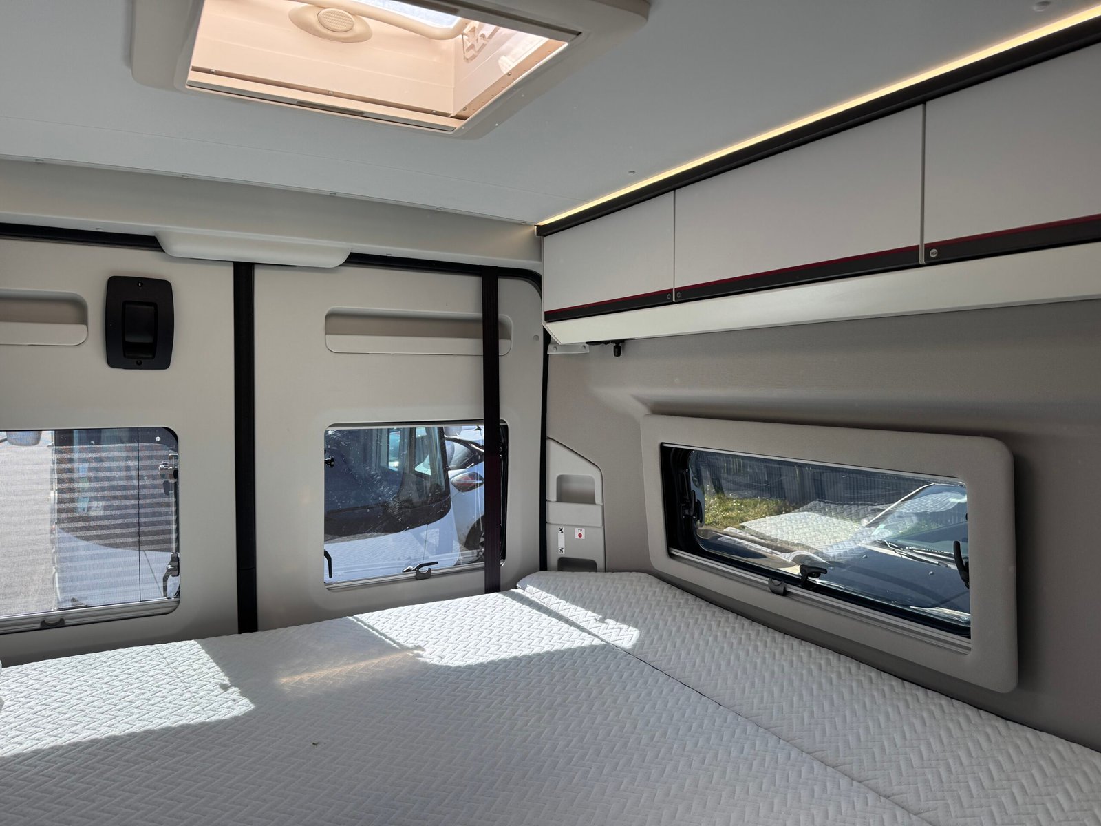 Adria Twin  640 SGX SPORT  - Image 10