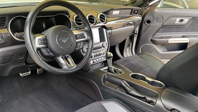 Ford MUSTANG GT Fastback V8 450ch - Image 3