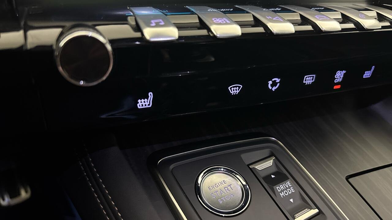 Peugeot 508 SW Hybrid 225 e-EAT8 GT Pack - Image 16