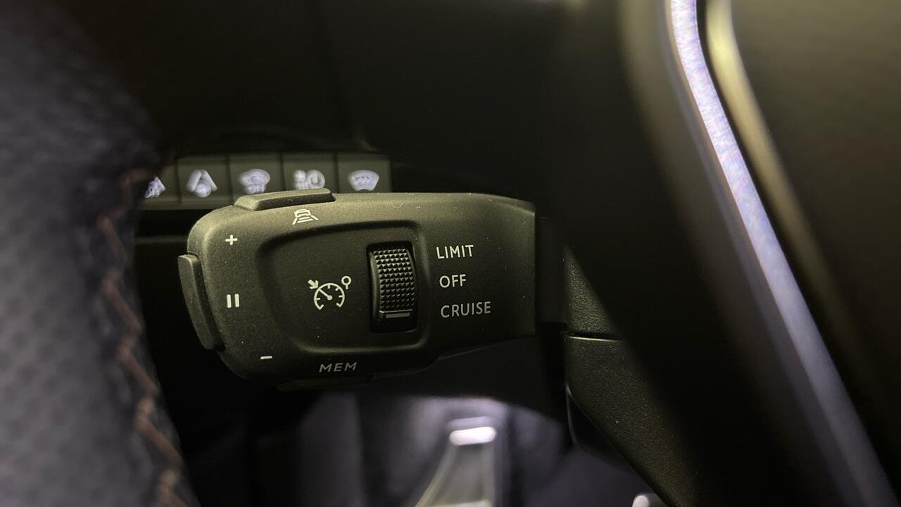 Peugeot 508 SW Hybrid 225 e-EAT8 GT Pack - Image 20