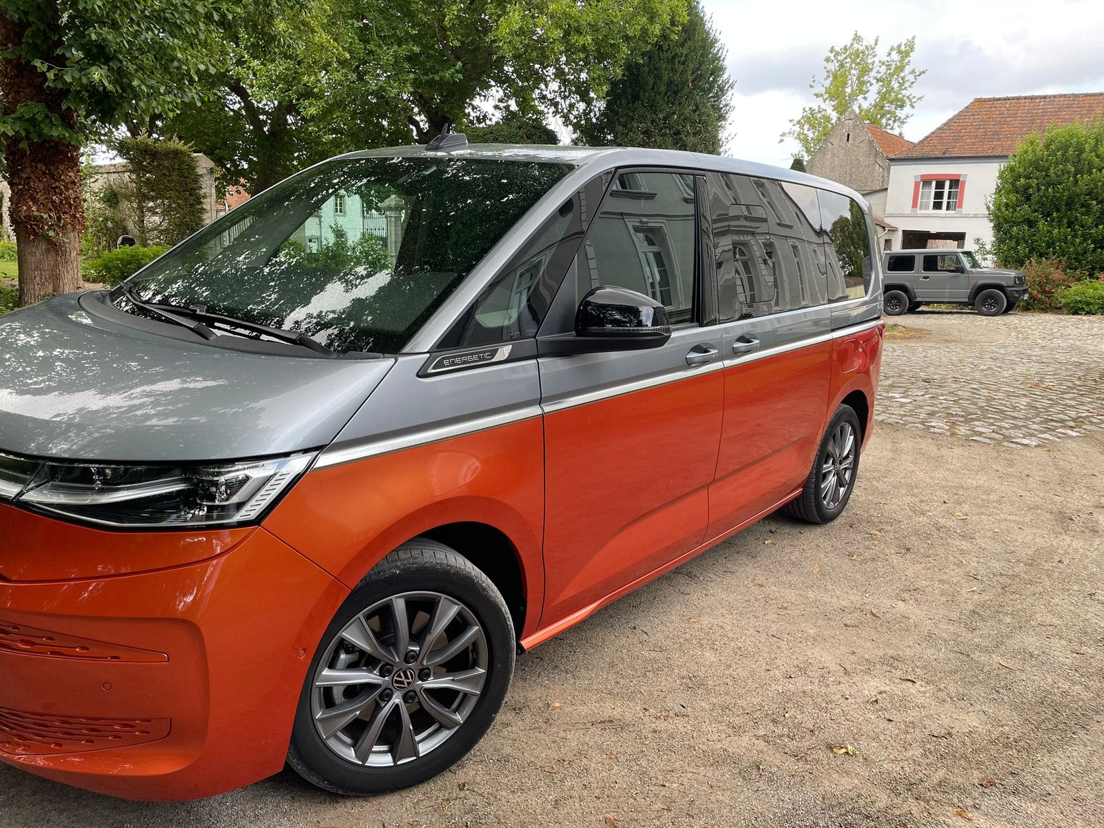 Volkswagen MULTIVAN VII T7 Court 1.4 E-Hybrid 218 DSG6 - Image 4