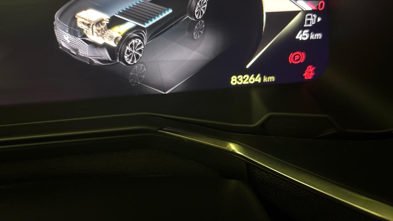 DS Automobile  DS7 OPERA E-TENSE 225 - Image 15