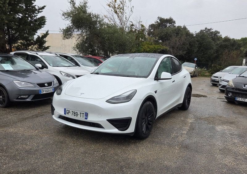 Tesla Model Y Standard RWD - Image 3